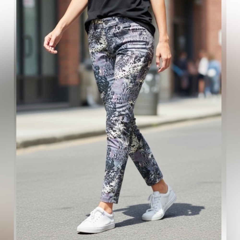 Simply Vera - Vera Wang casual animal print floral pants jegging 8 skinny jeans